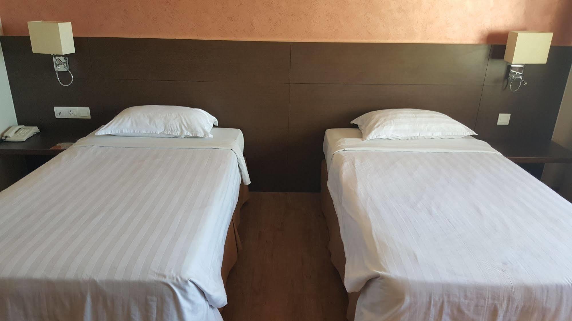 Hotel Malaysia George Town Dış mekan fotoğraf